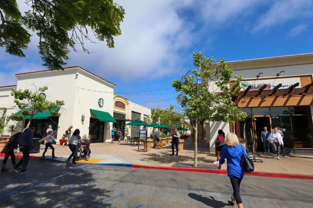 QuikSpace La Cumbre Plaza